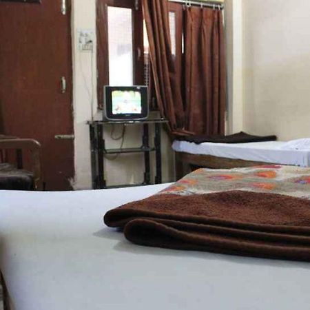 Hotel Vardaan Kankhal Esterno foto