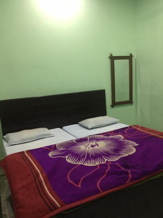 Hotel Vardaan Kankhal Esterno foto