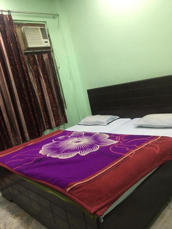 Hotel Vardaan Kankhal Esterno foto