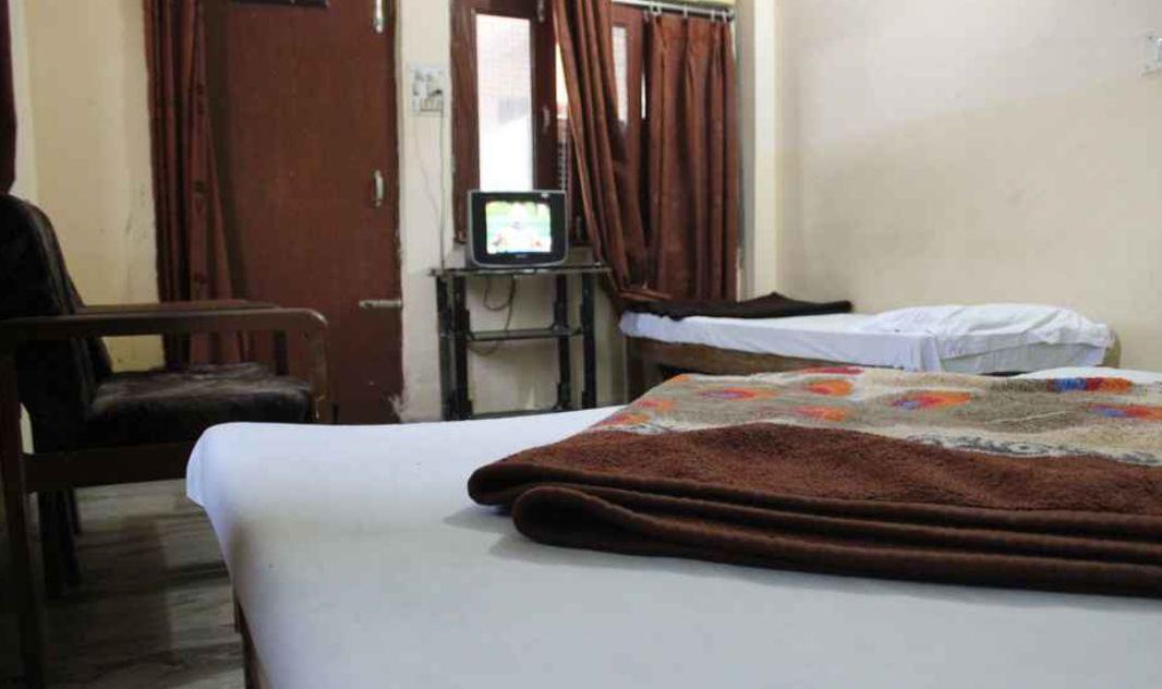 Hotel Vardaan Kankhal Esterno foto